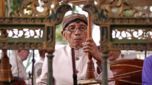 Makna Guru Lagu dan Guru Matematika