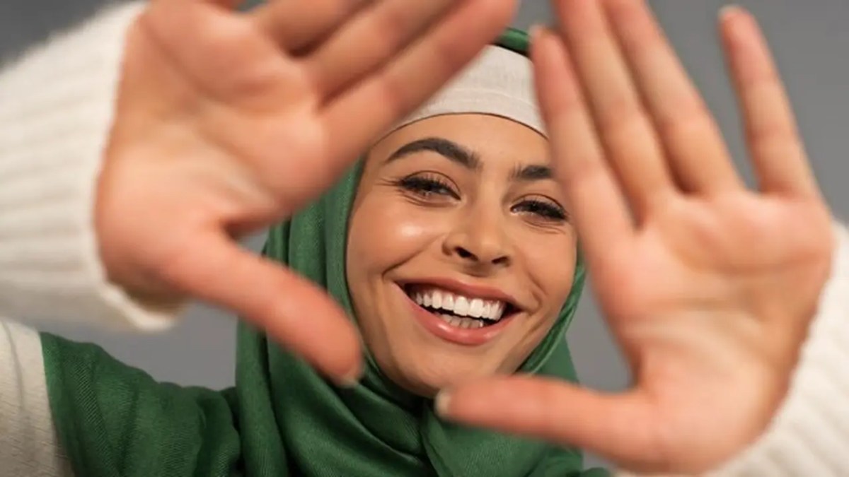 Arti Tabassam dalam Bahasa Arab