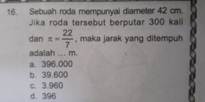Berapa kali roda berdiameter 21 cm harus berputar menempuh 330 m