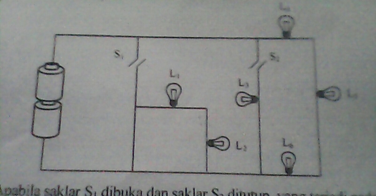 Efek Penutupan Saklar S1 dan Pembukaan S2 pada Rangkaian Listrik