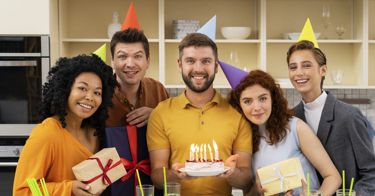 Ucapan Selamat Ulang Tahun untuk Idola dalam Bahasa Inggris Beserta Artinya