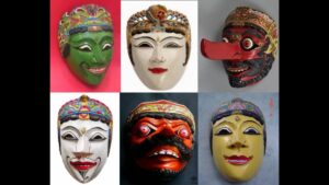 Topeng Berkarakter Terbuka