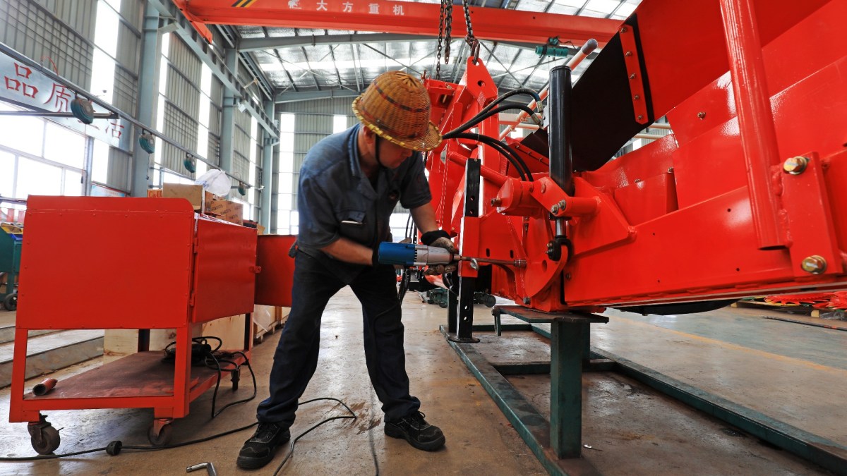 Contoh Proses Transformasi Barang Mentah Menjadi Barang Jadi