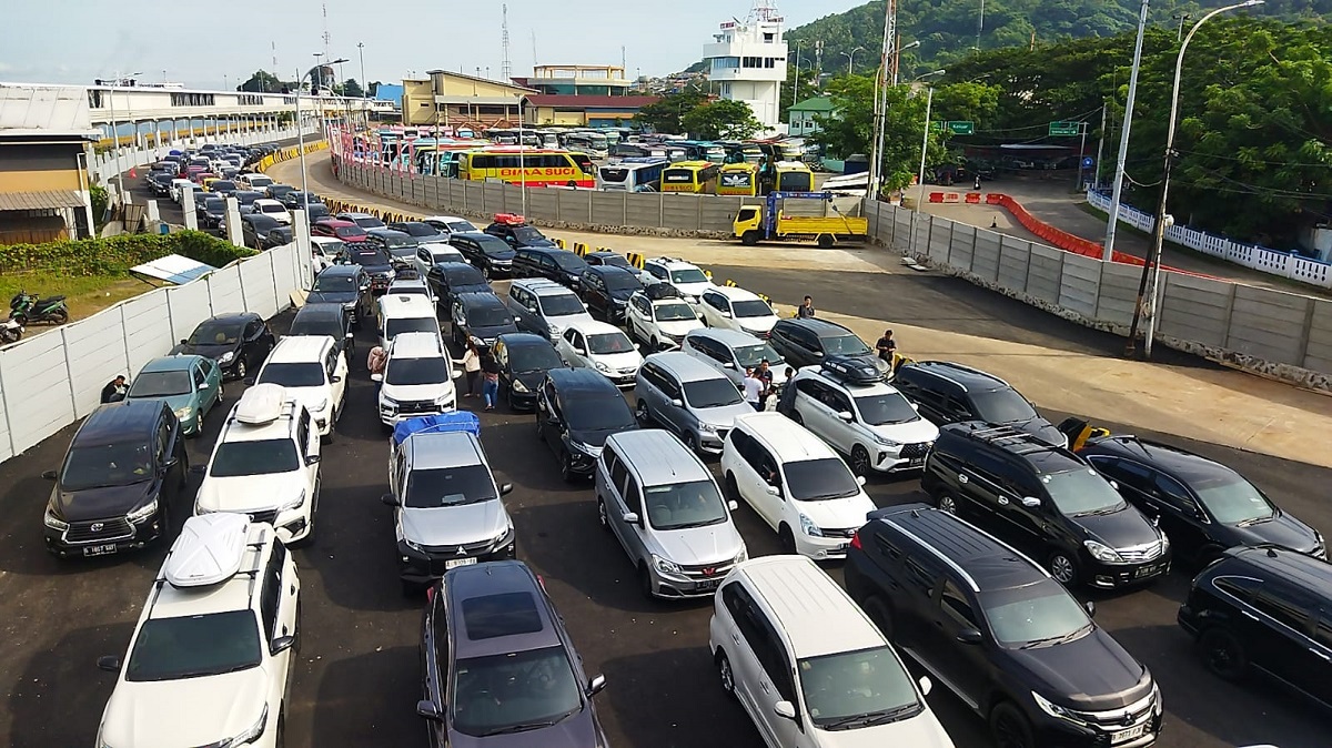 Hitung BBM yang Dibutuhkan Mobil Pak Bambang Medan‑Padang