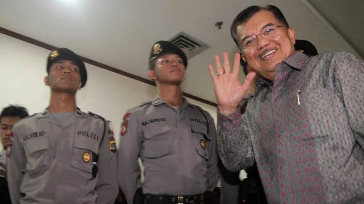 Jusuf Kalla Selesaikan Konflik Bersenjata Damai Bersama SBY