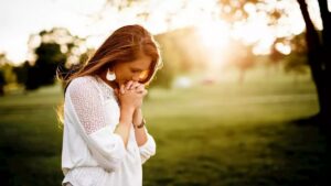 Makna: God I know you understand with my heart so help me