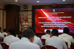 Solusi dari Lemahnya Integritas Hukum