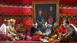 5 Contoh Adat Istiadat di Indonesia