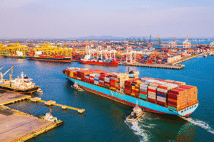 Contoh Kegiatan Distribusi: Importir Mendatangkan Barang Dari Luar Negeri