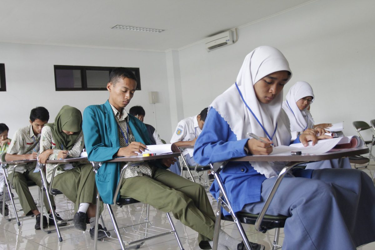 Dasar yang Harus Dipelajari untuk Ikut Olimpiade Kimia