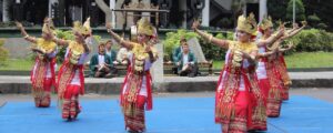 Tari Dayak: Pengertian dan Sejarah