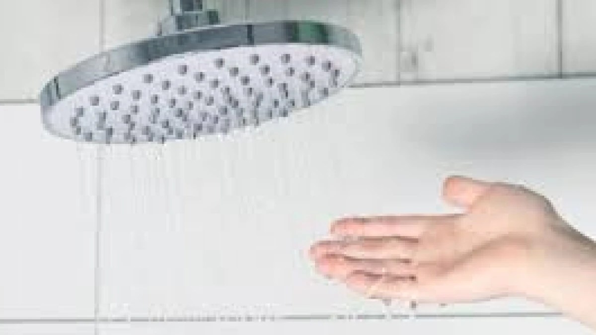 Pengaruh Menyentuh Air Bak Saat Junub Terhadap Kesahihan Mandi