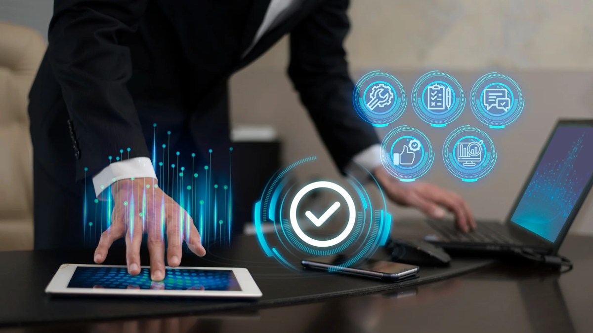 Manfaat, Risiko, dan Cara Mencegah Sistem Informasi Online‑Offline