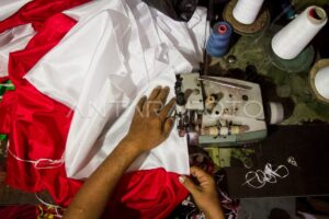 Penjahit Bendera Pusaka Merah Putih