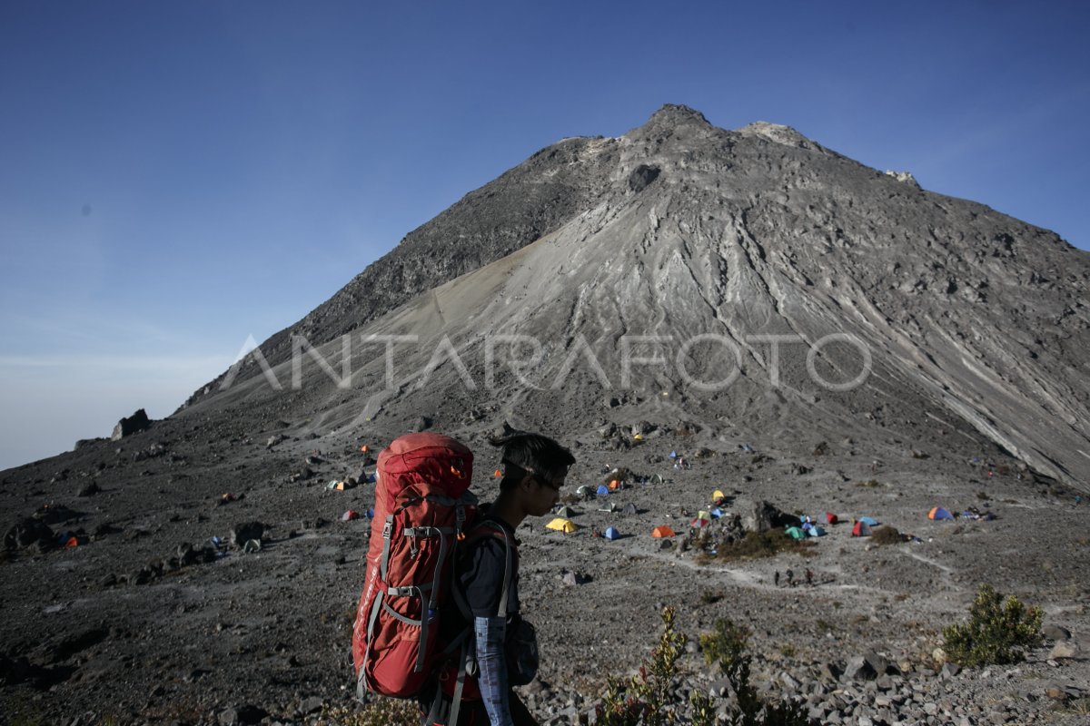 Pengalaman Pendakian Gunung Merapi dan Pilihan Perbaikan Kalimat Keempat
