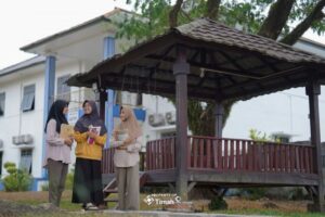 Pendidikan sebagai Sarana Pengembangan Potensi Kemanusiaan untuk Masyarakat