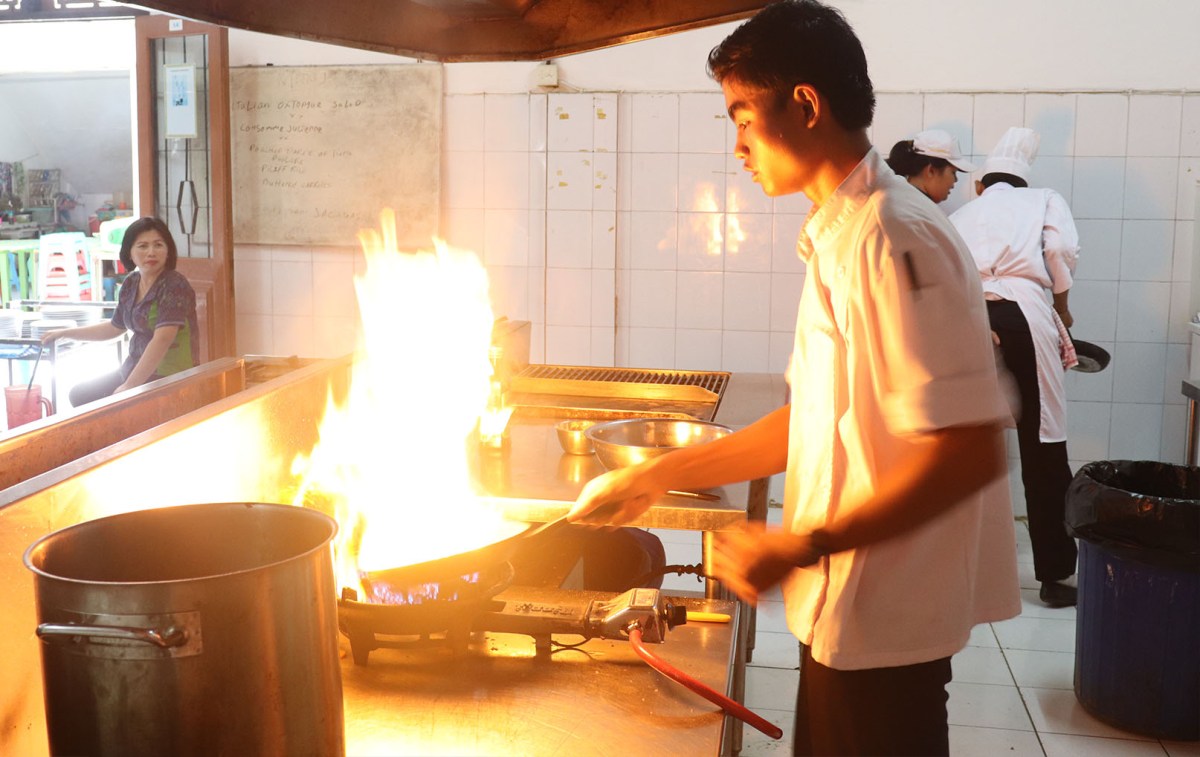 Kompetensi keahlian jasa boga dalam bahasa Inggris